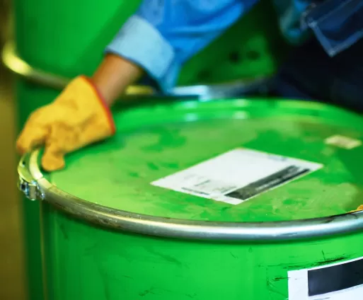 Cuáles son los Residuos Industriales Solidos Peligrosos que Merecen Manejo Especialisado